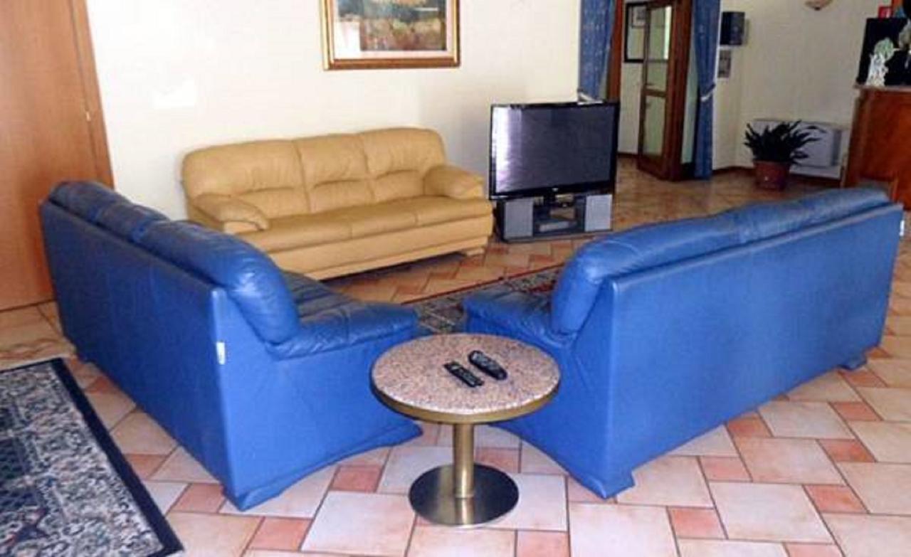 Hotel Lory Ficarolo 외부 사진